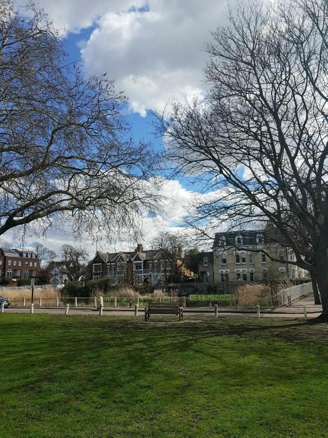 Kew Gardens - Private Double Room Richmond London - Homestay Luaran gambar